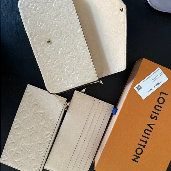 Louis Vuitton Monogram Cream Wristlet - Picture 6 of 13